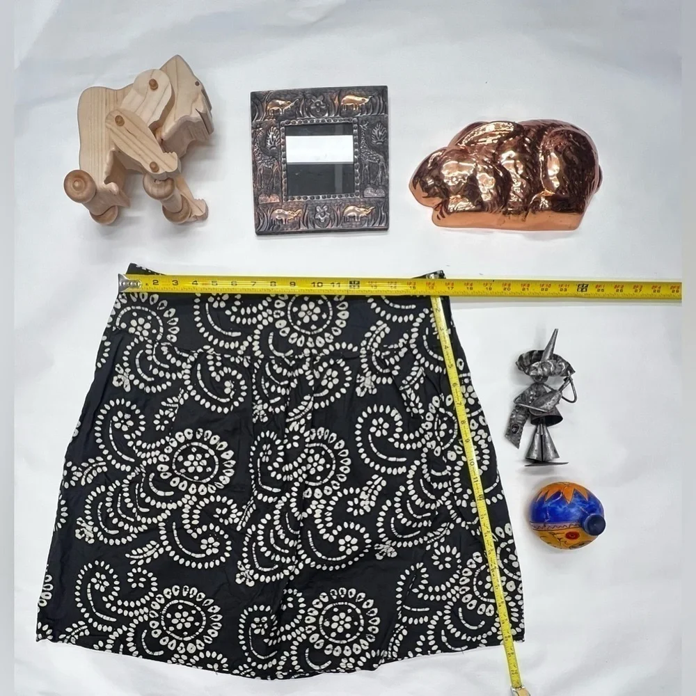 TABLEAU SAFARI  SIX Handpicked OBJECTS